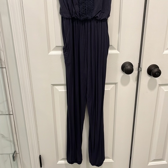 Jumpsuit with pockets - Picture 2 of 5